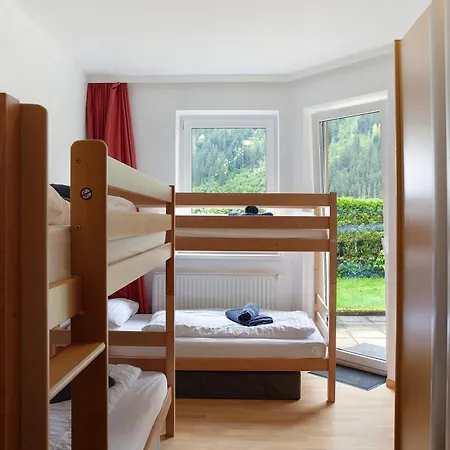 Tux Apartament *